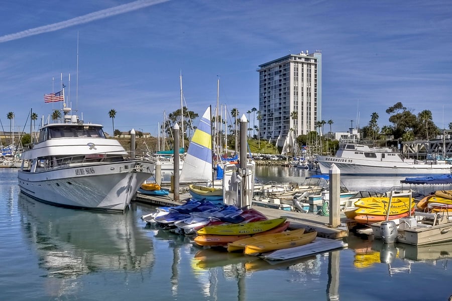 Vibrant coastal lifestyle at your doorstep
