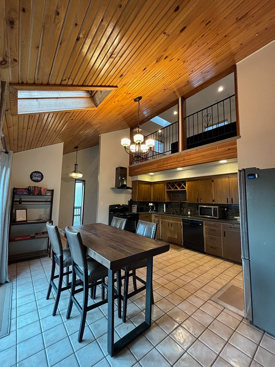 Furnished Finder property 895061_1 photo 31