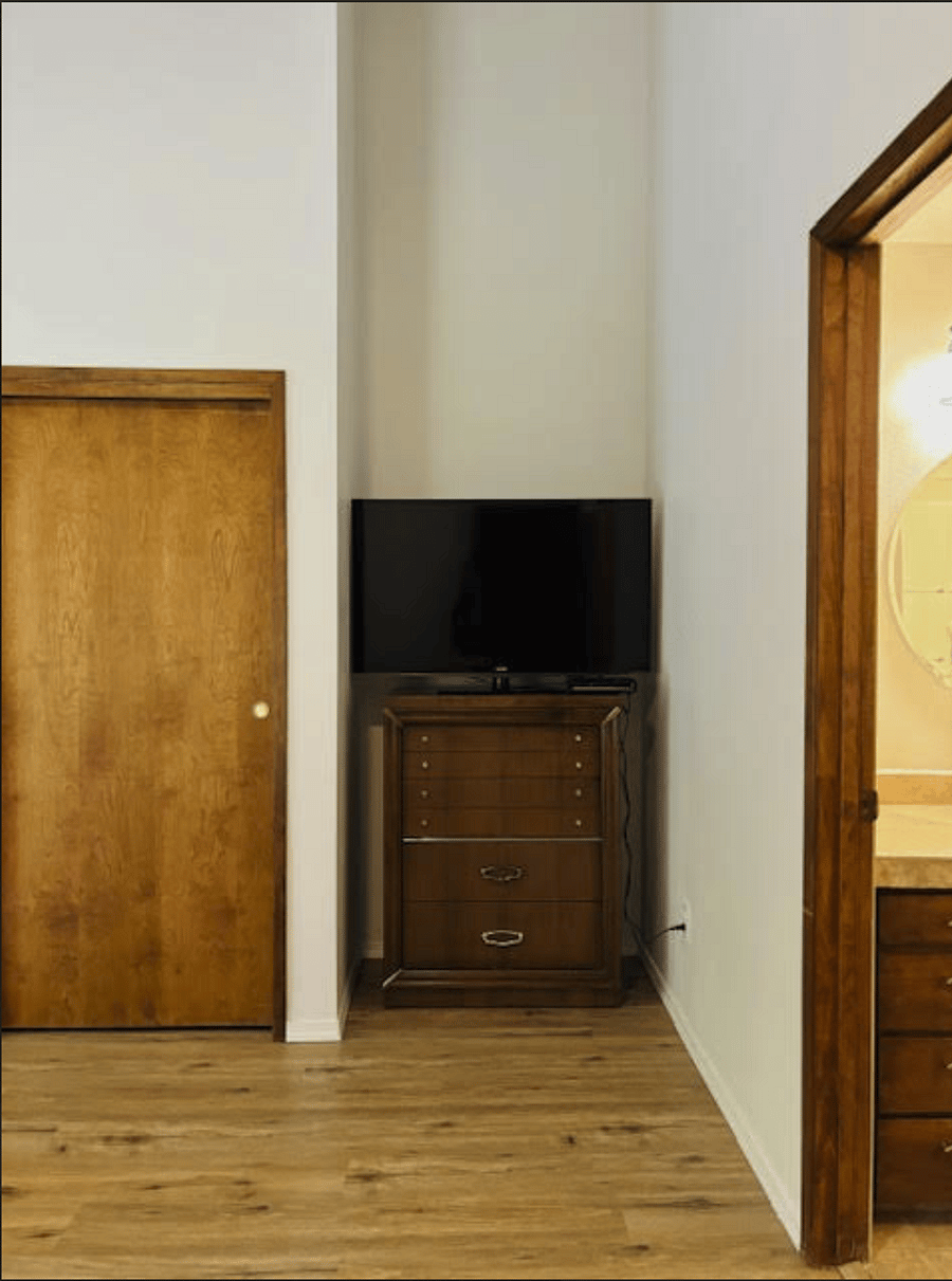 Furnished Finder property 895061_1 photo 36
