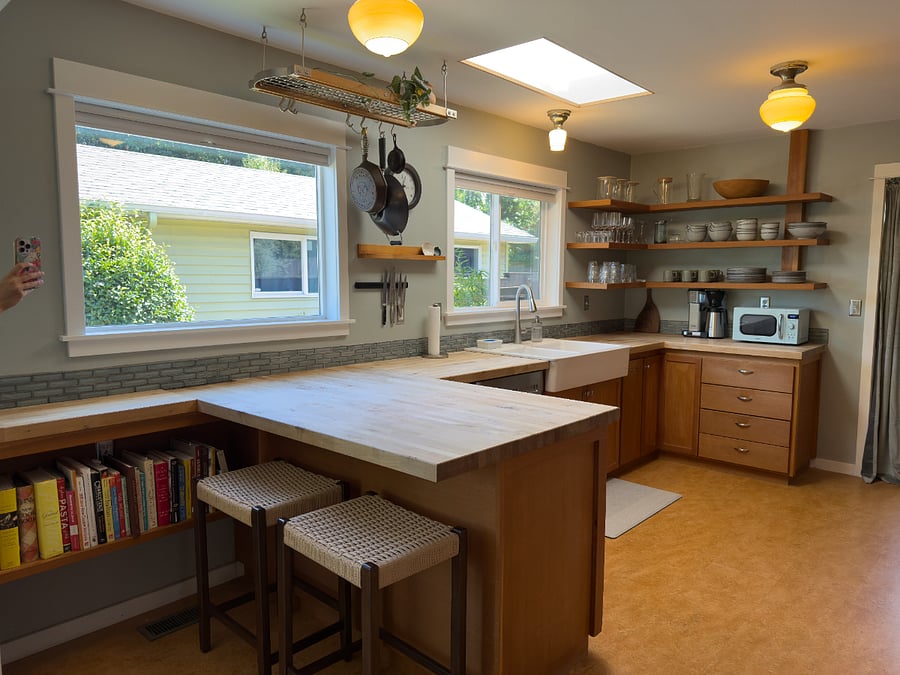 Kitchen island