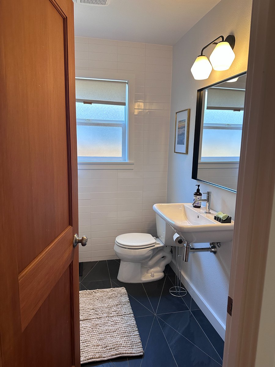 Full bathroom - recently renovated in 2024