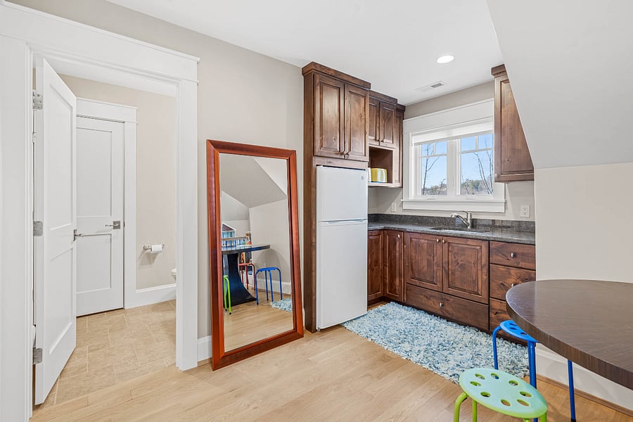 Furnished Finder property 895103_4 photo 16