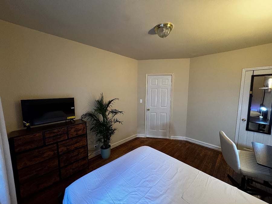 Bedroom (rental)