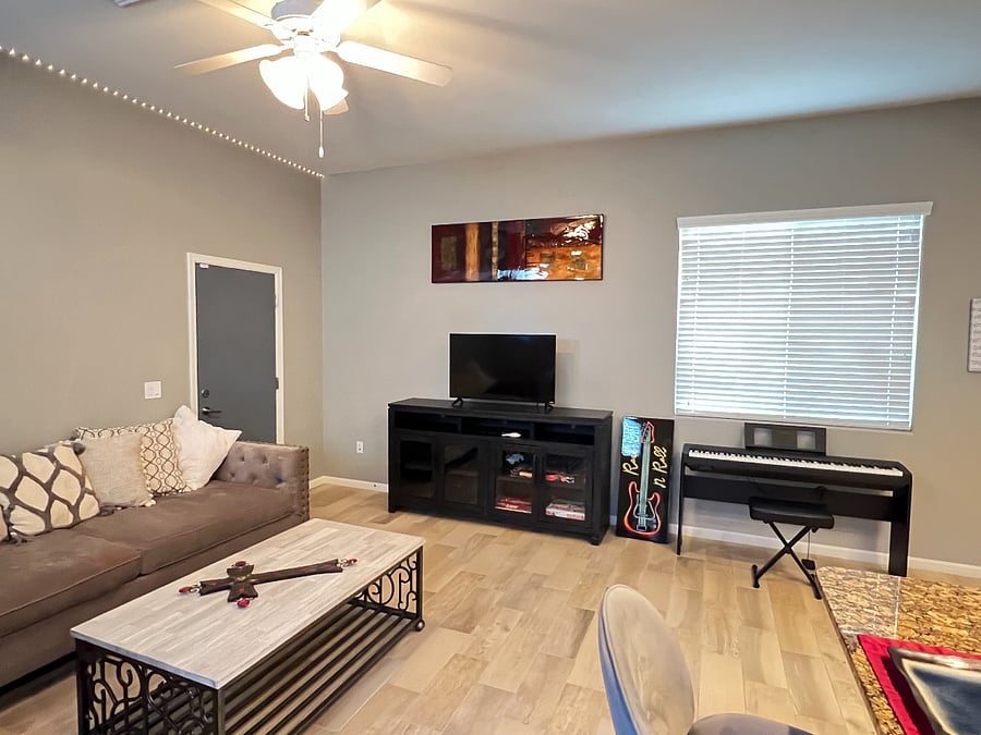Furnished Finder property 895160_1 photo 8