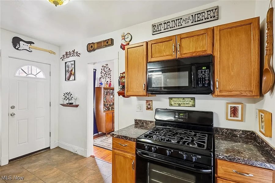 Furnished Finder property 895214_1 photo 12