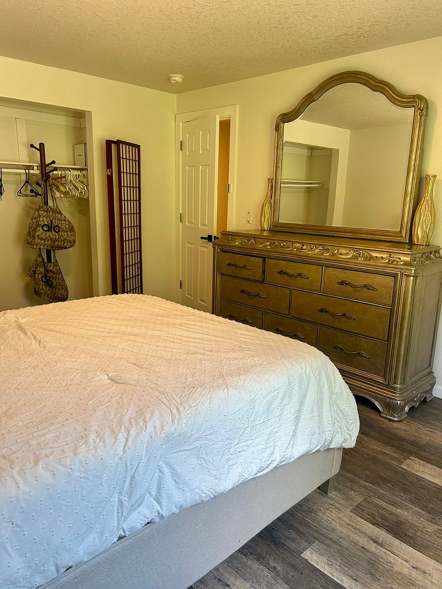 Furnished Finder property 895228_1 photo 17