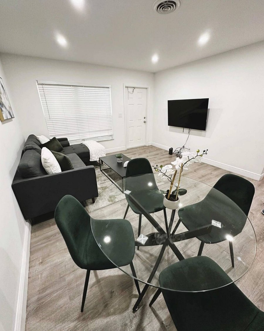 Furnished Finder property 895235_1 photo 3