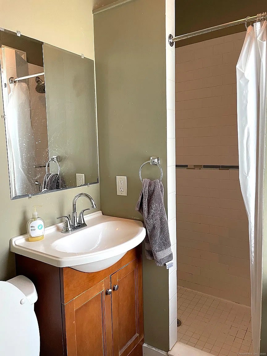 Furnished Finder property 895287_1 photo 7