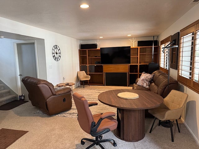 Furnished Finder property 895300_1 photo 3