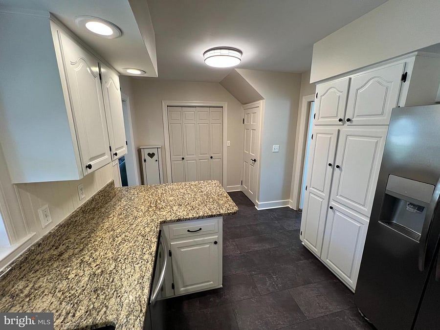 Furnished Finder property 895318_1 photo 3