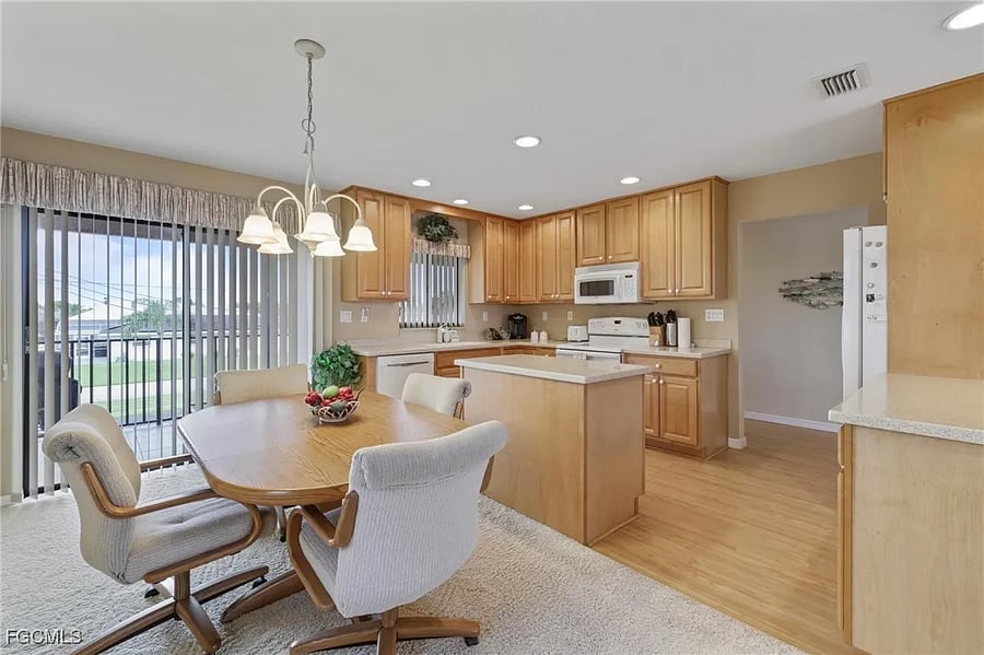 Furnished Finder property 895319_1 photo 13