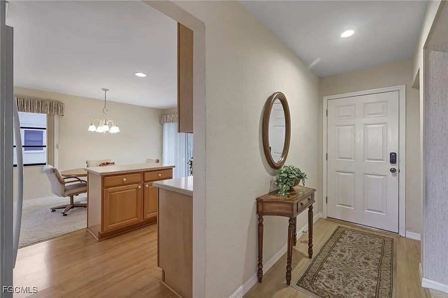 Furnished Finder property 895319_1 photo 17