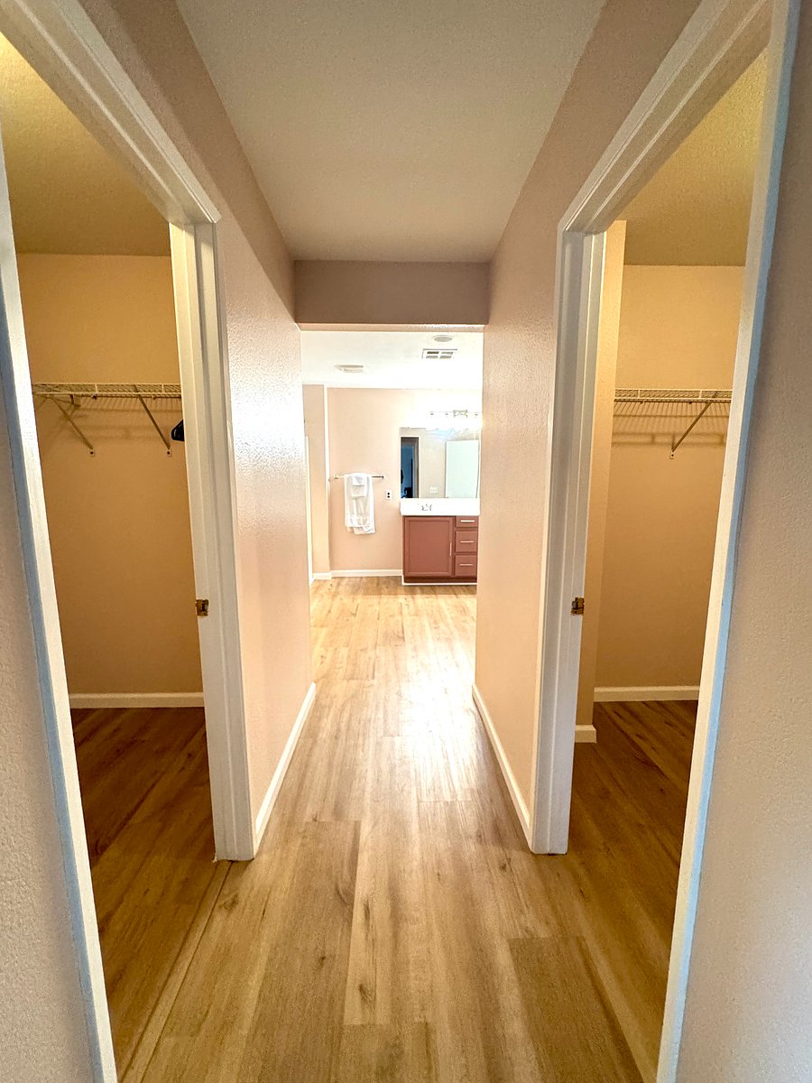 Dual Closet space