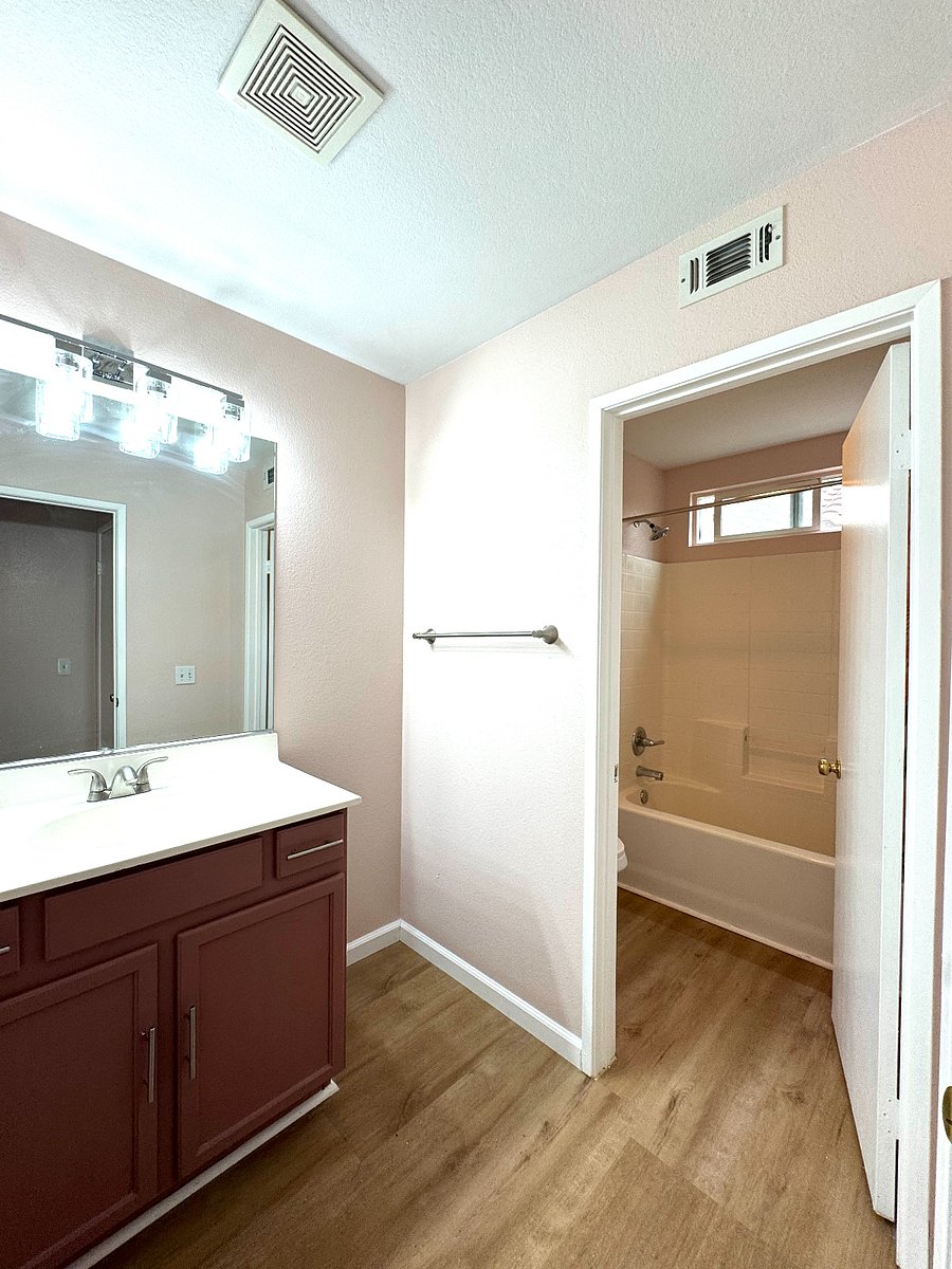 Shared Upstairs bathroom