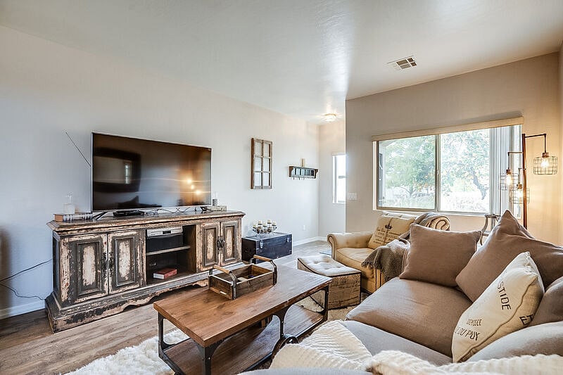 Furnished Finder property 895358_1 photo 11