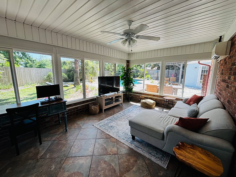 Temperature controlled Florida room