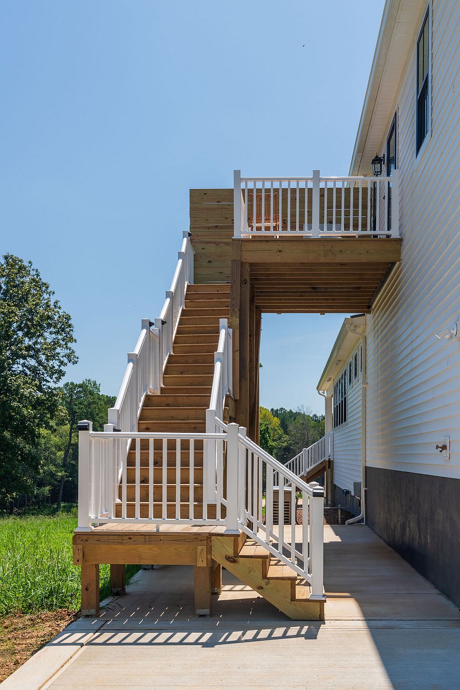 The entrance to the apartment is not handicap accessible. There are several steps, similar to a tall beach house.