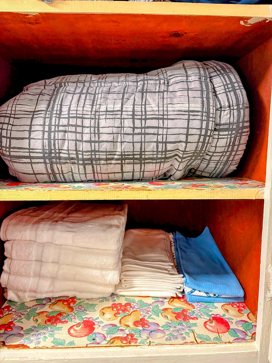 Additional Bed sets. face and wash cloths provided.