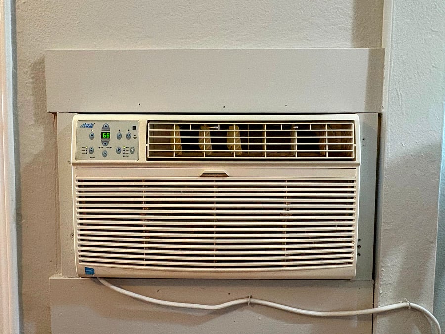 AC