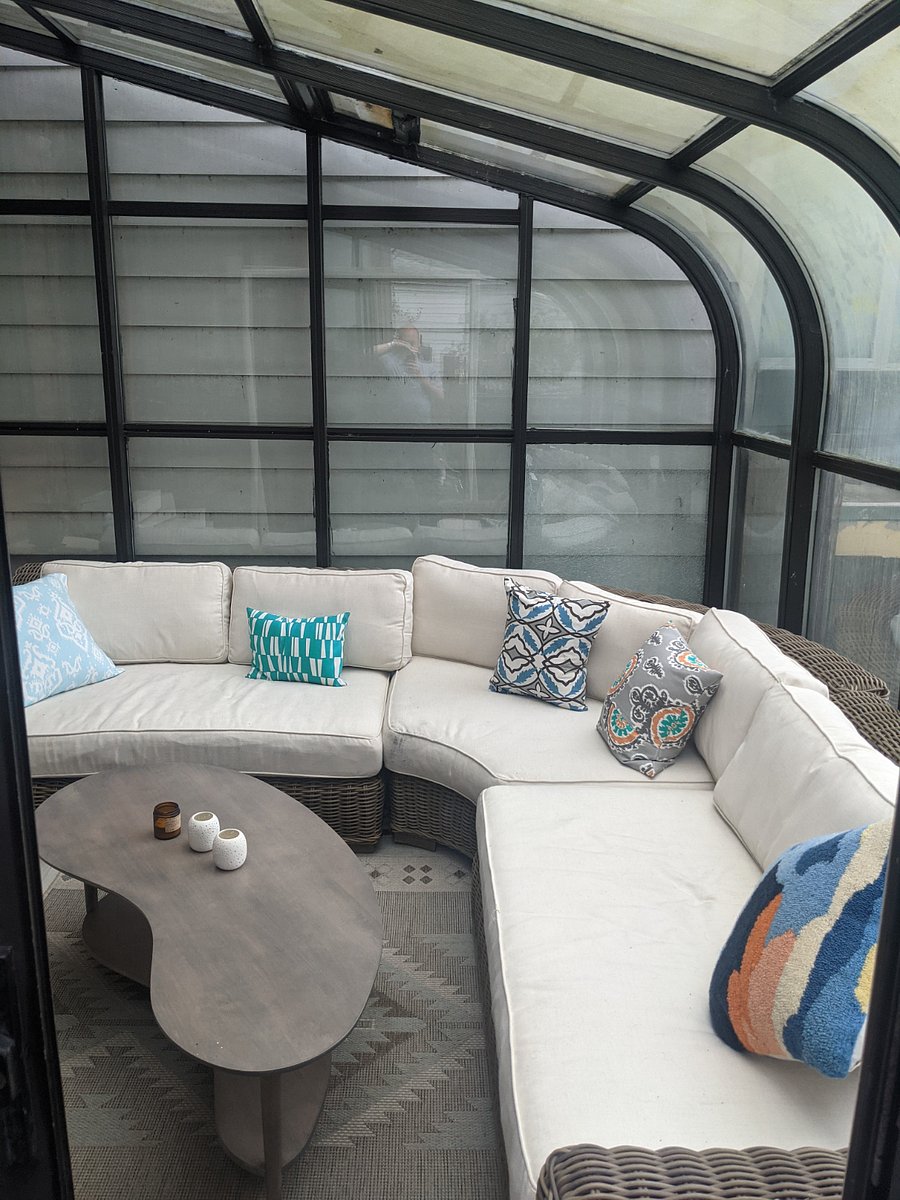 Shared Sunroom