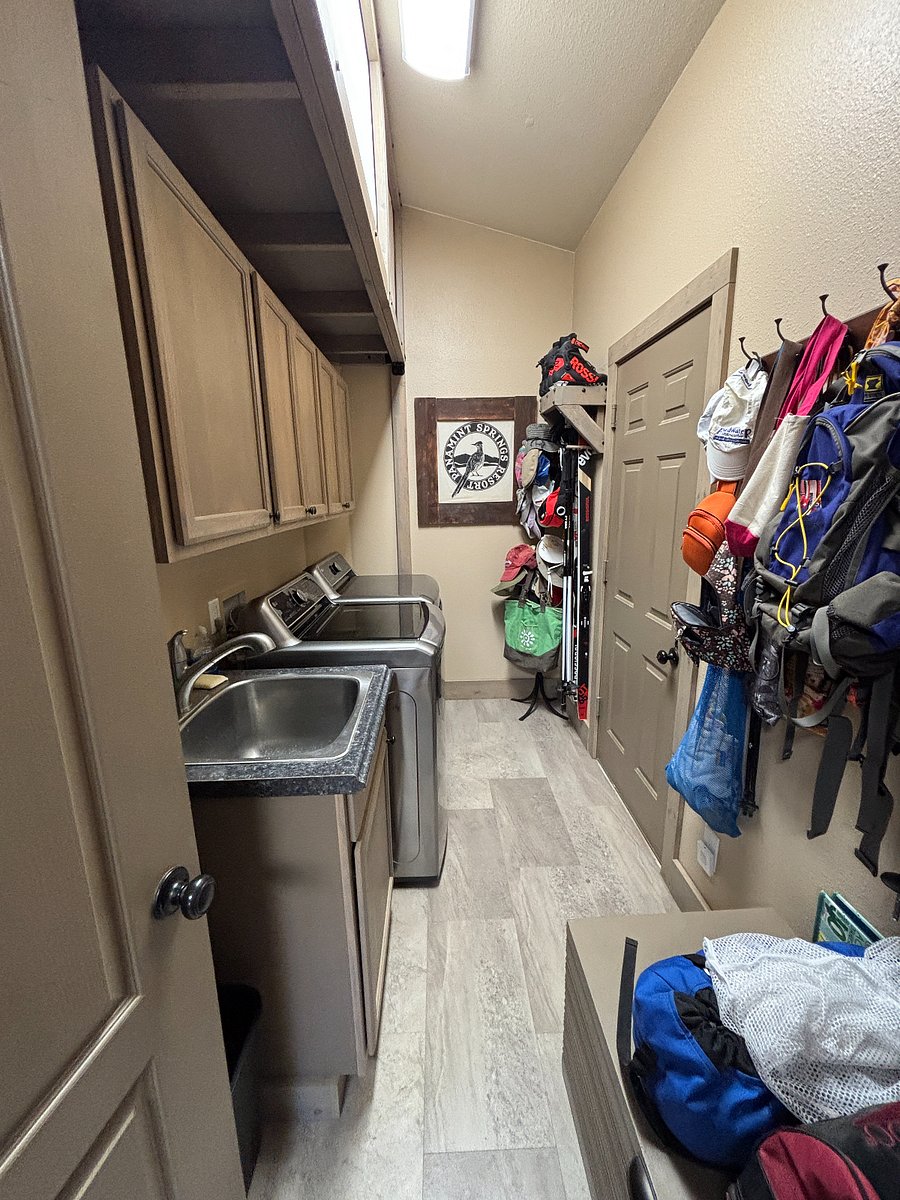 Furnished Finder property 895403_1 photo 14