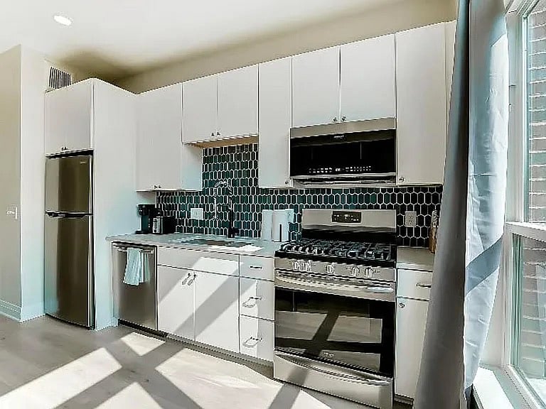 Furnished Finder property 895425_1 photo 6