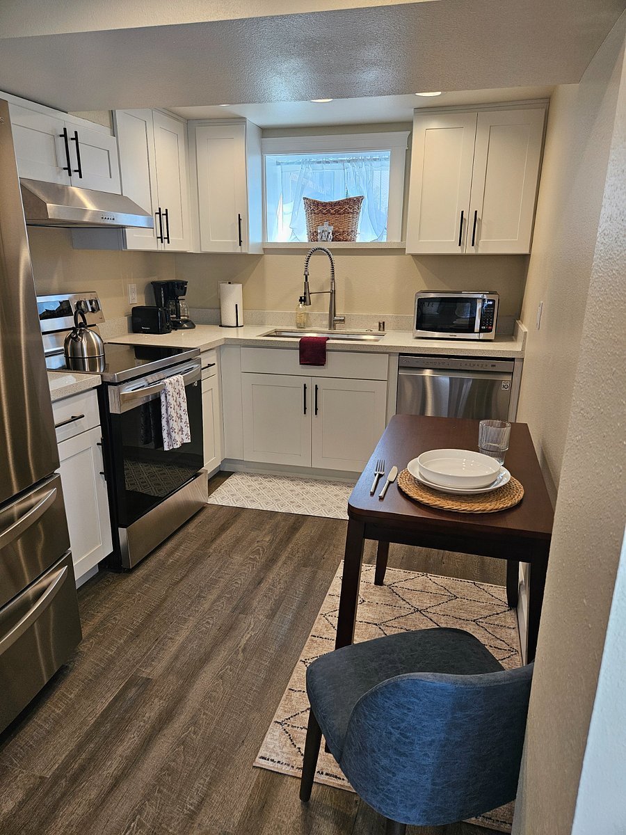 Furnished Finder property 895449_1 photo 12