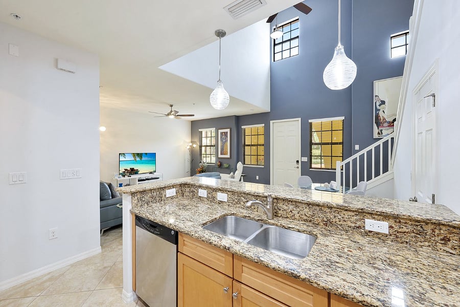 Furnished Finder property 895452_1 photo 3