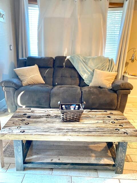 Furnished Finder property 895459_1 photo 2