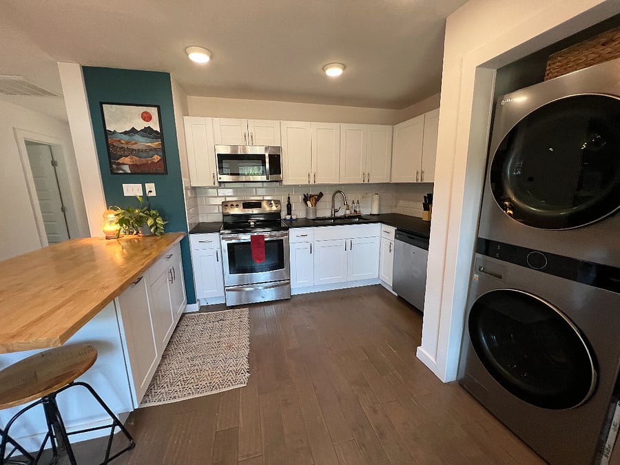 Furnished Finder property 895480_1 photo 6