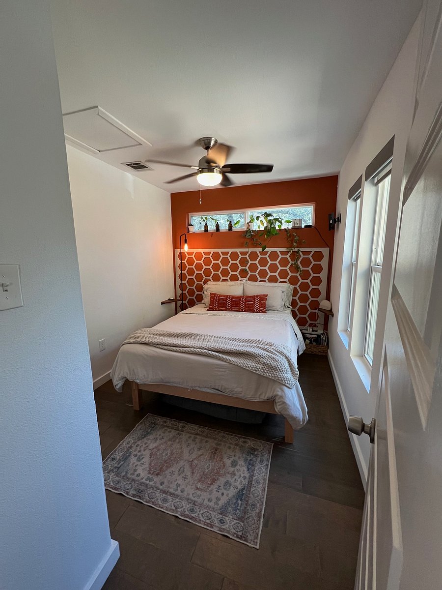 Furnished Finder property 895480_1 photo 22