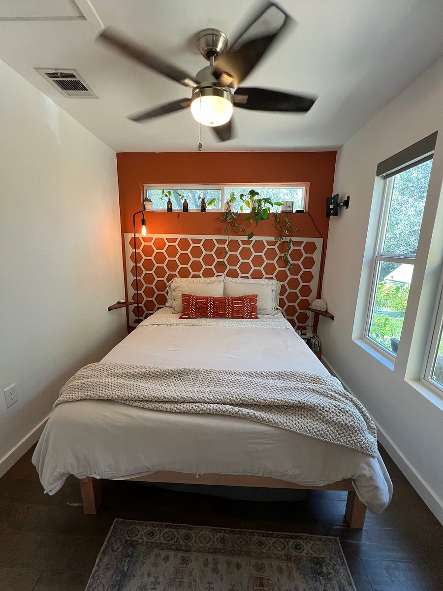 Furnished Finder property 895480_1 photo 24