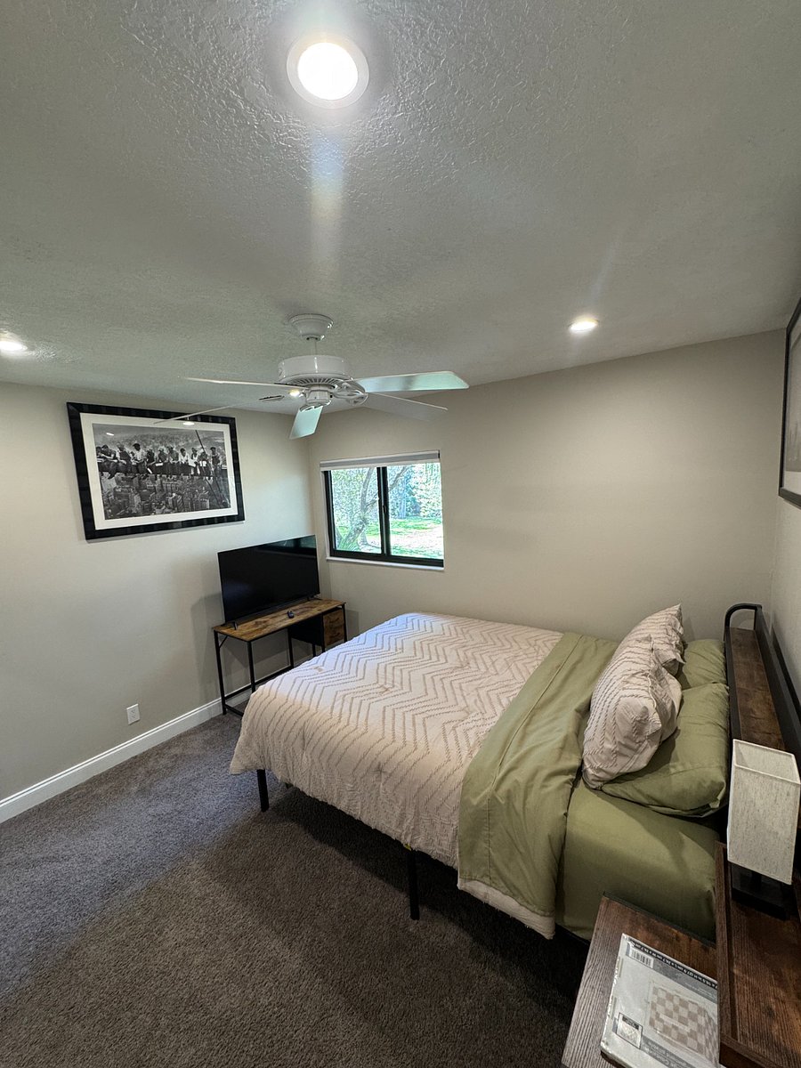 Furnished Finder property 895497_1 photo 6