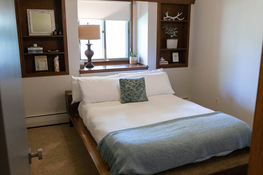 Queen Bed