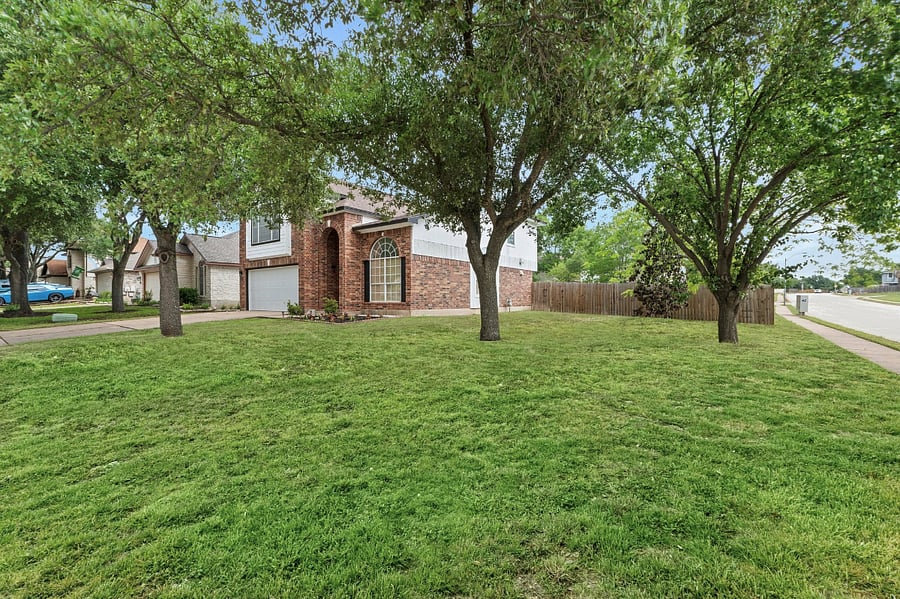 Furnished Finder property 895501_1 photo 10