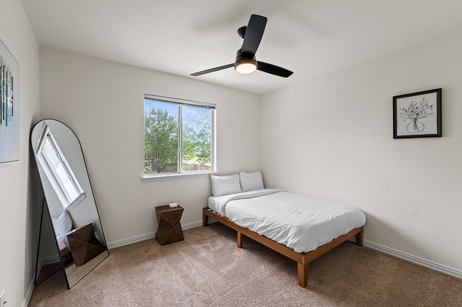 Furnished Finder property 895501_1 photo 18