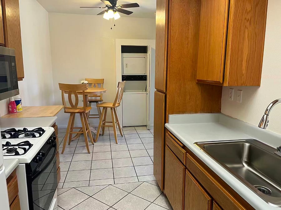 Furnished Finder property 895504_1 photo 10