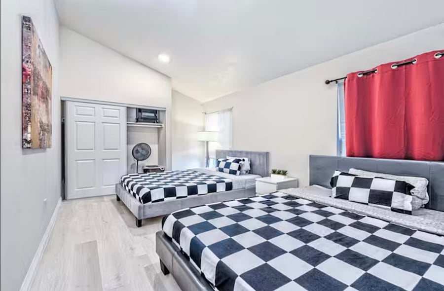 Furnished Finder property 895518_1 photo 4