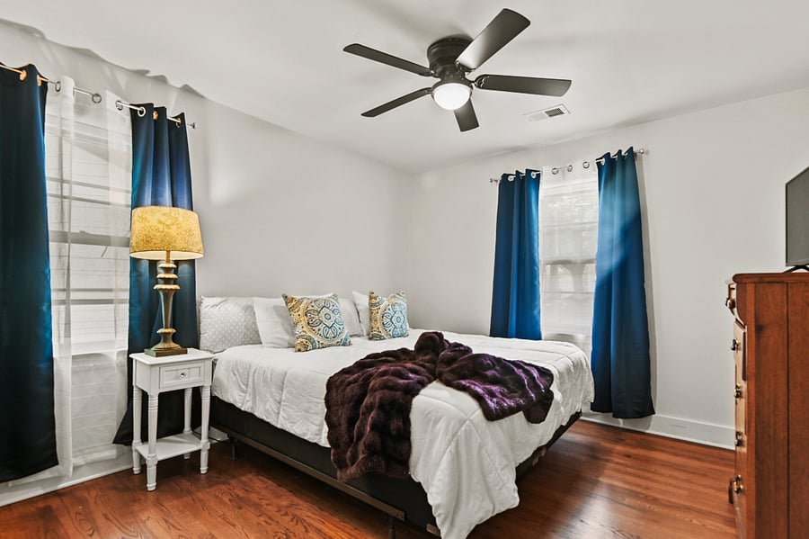 king size bed