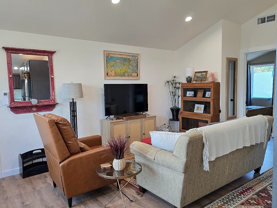 Furnished Finder property 895534_1 photo 17