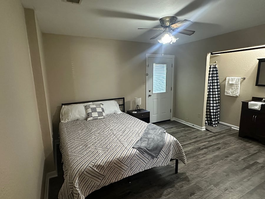Furnished Finder property 895547_1 photo 9