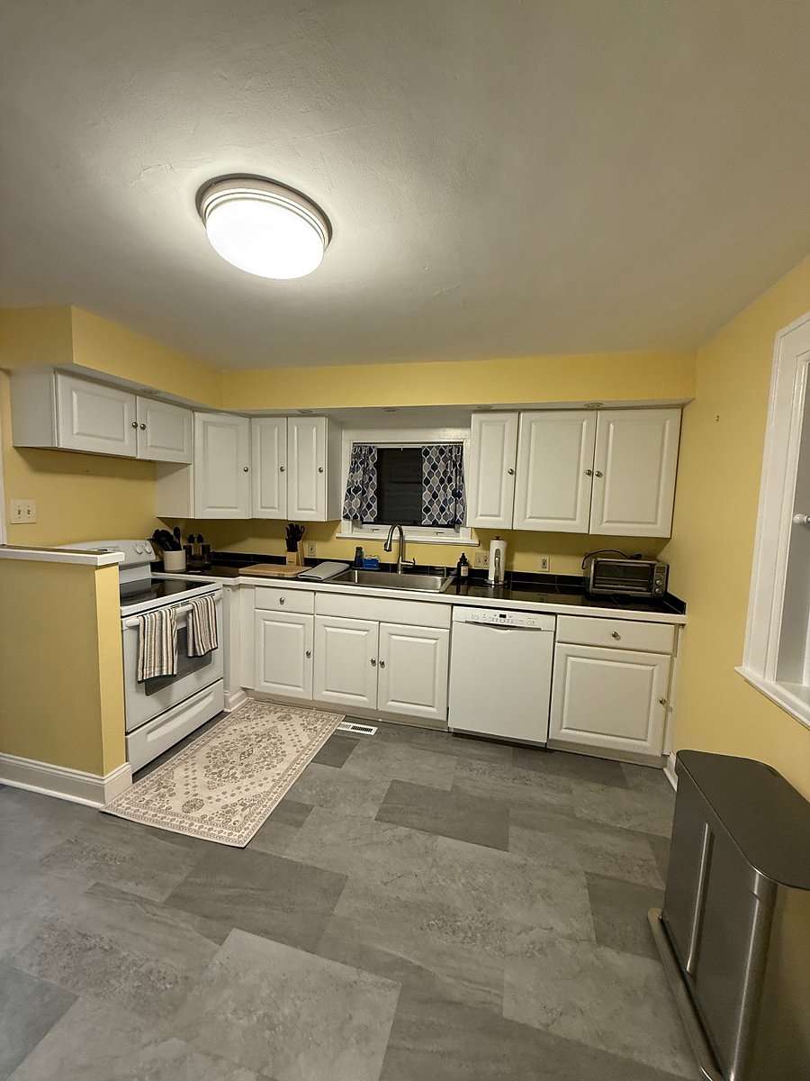 Furnished Finder property 895559_1 photo 10