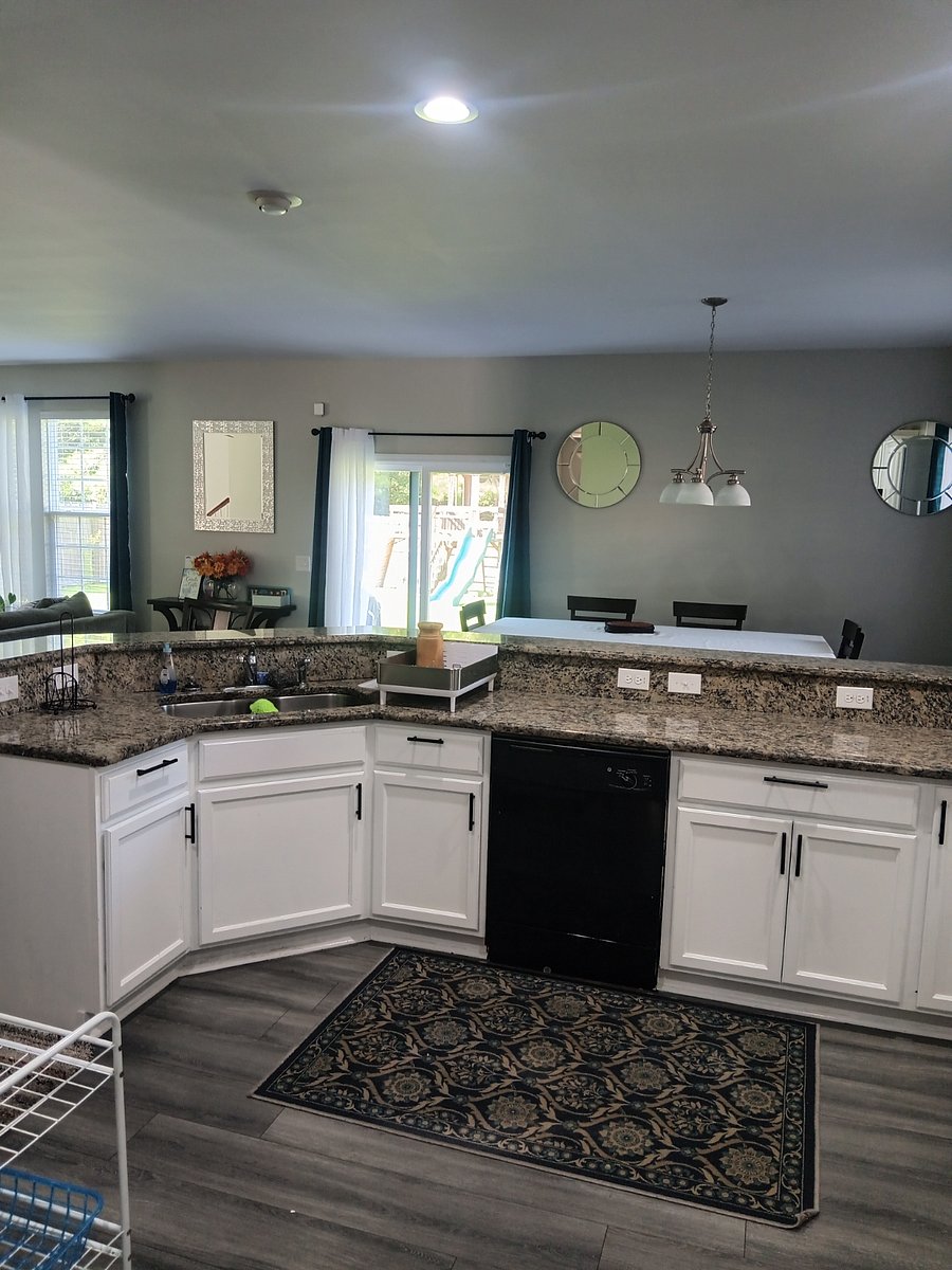 Furnished Finder property 895581_1 photo 21
