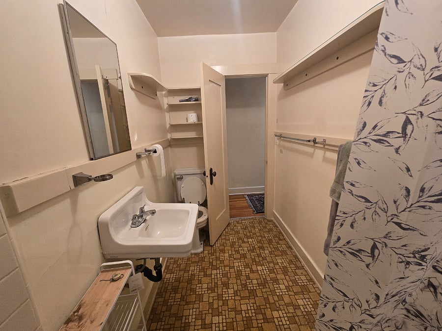 Furnished Finder property 895592_1 photo 8