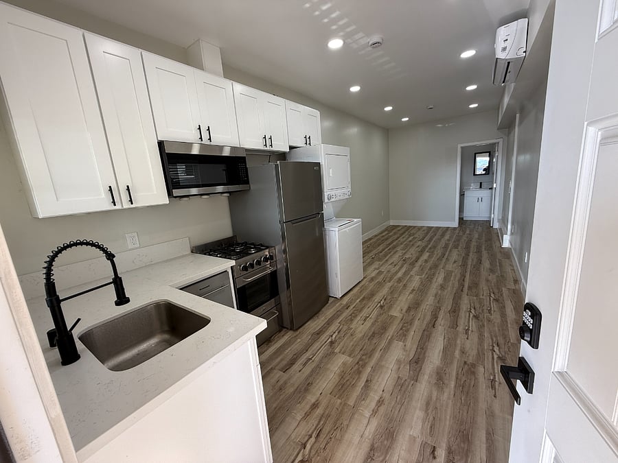 Furnished Finder property 895613_1 photo 9