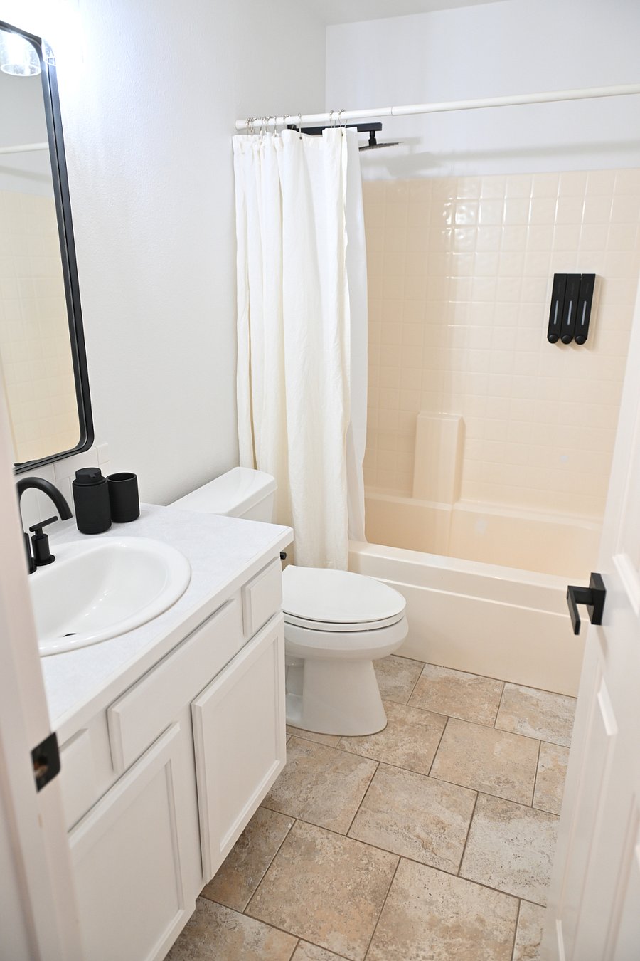 Furnished Finder property 895619_1 photo 38