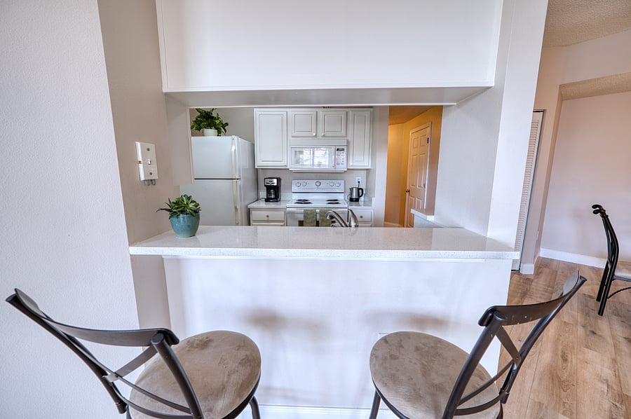 Breakfast bar