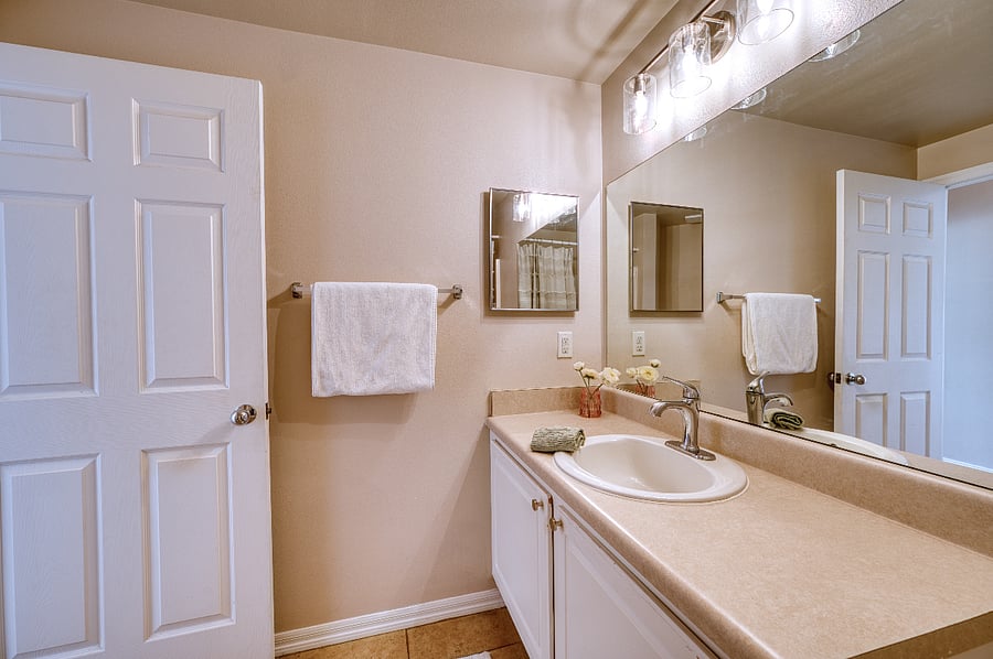 2nd bathroom