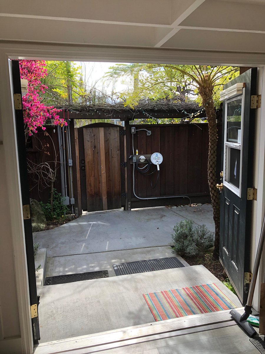 Furnished Finder property 895671_1 photo 11