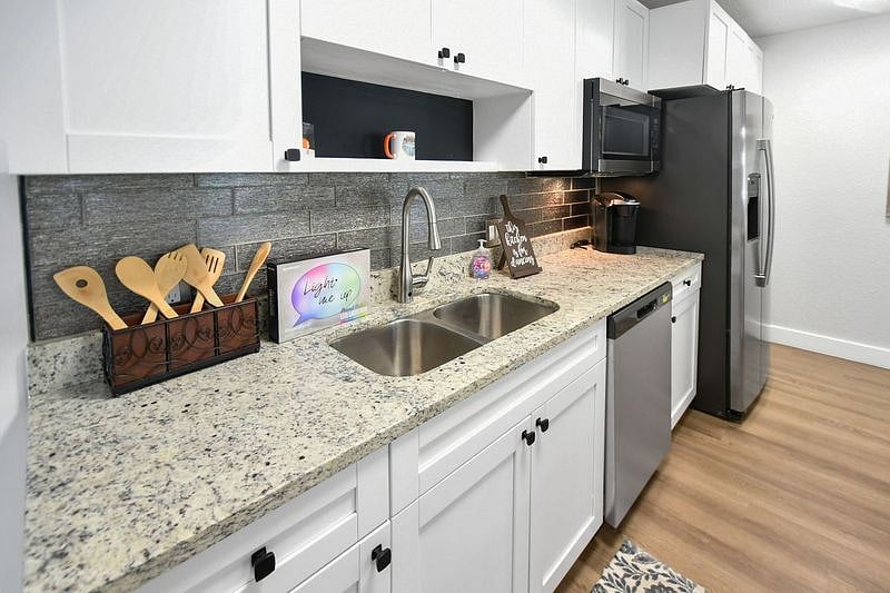 Furnished Finder property 895696_1 photo 6